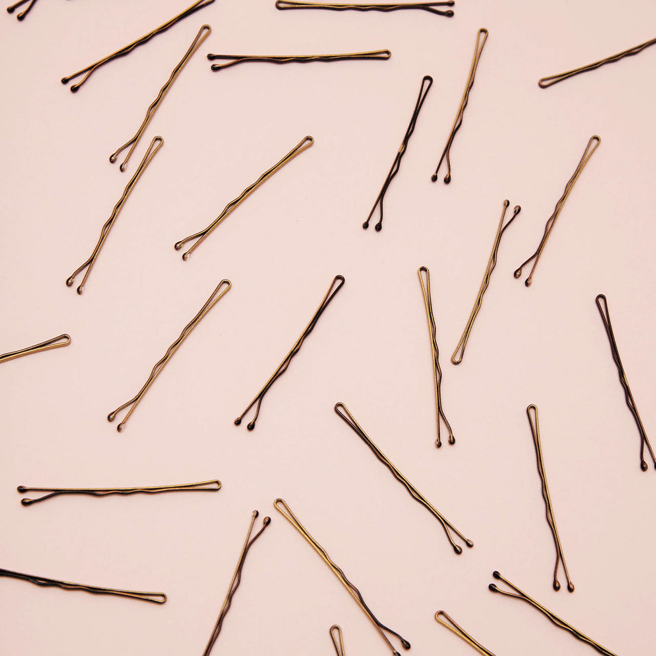 1412-CreativeProductShoot-EssentialBobbyPins-1280x1280px.jpg