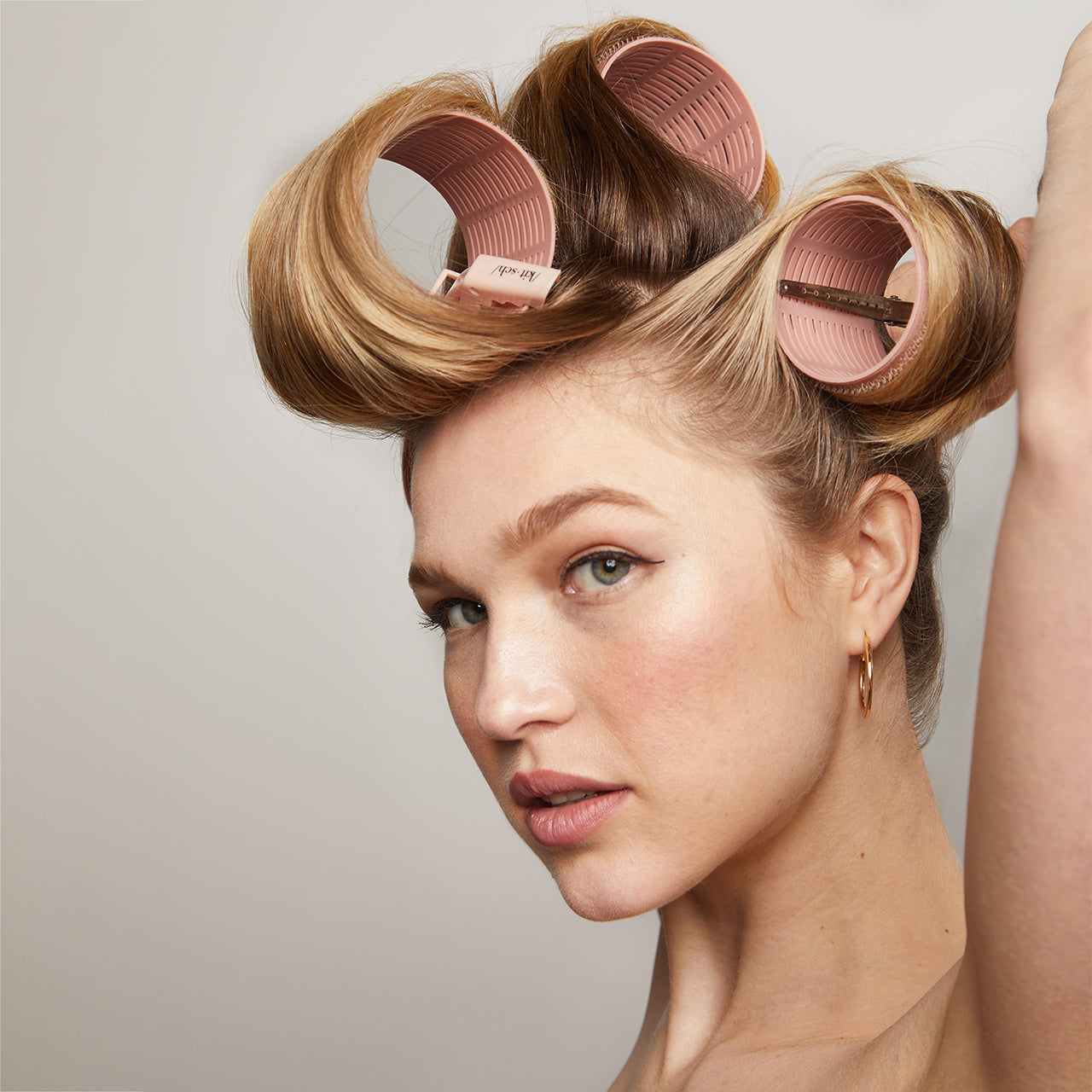 4215-62330-NoSlipCrocodileClip-3pc-Multicolor-XLThermalRollers-4pc-Terracotta-Model-KitschPro-5-1280x1280px.jpg