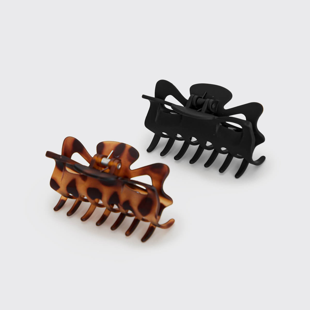 4871-EcoFriendly-LargeClawClip-2pc-Hair-Black_Tort-1280x1280px.jpg