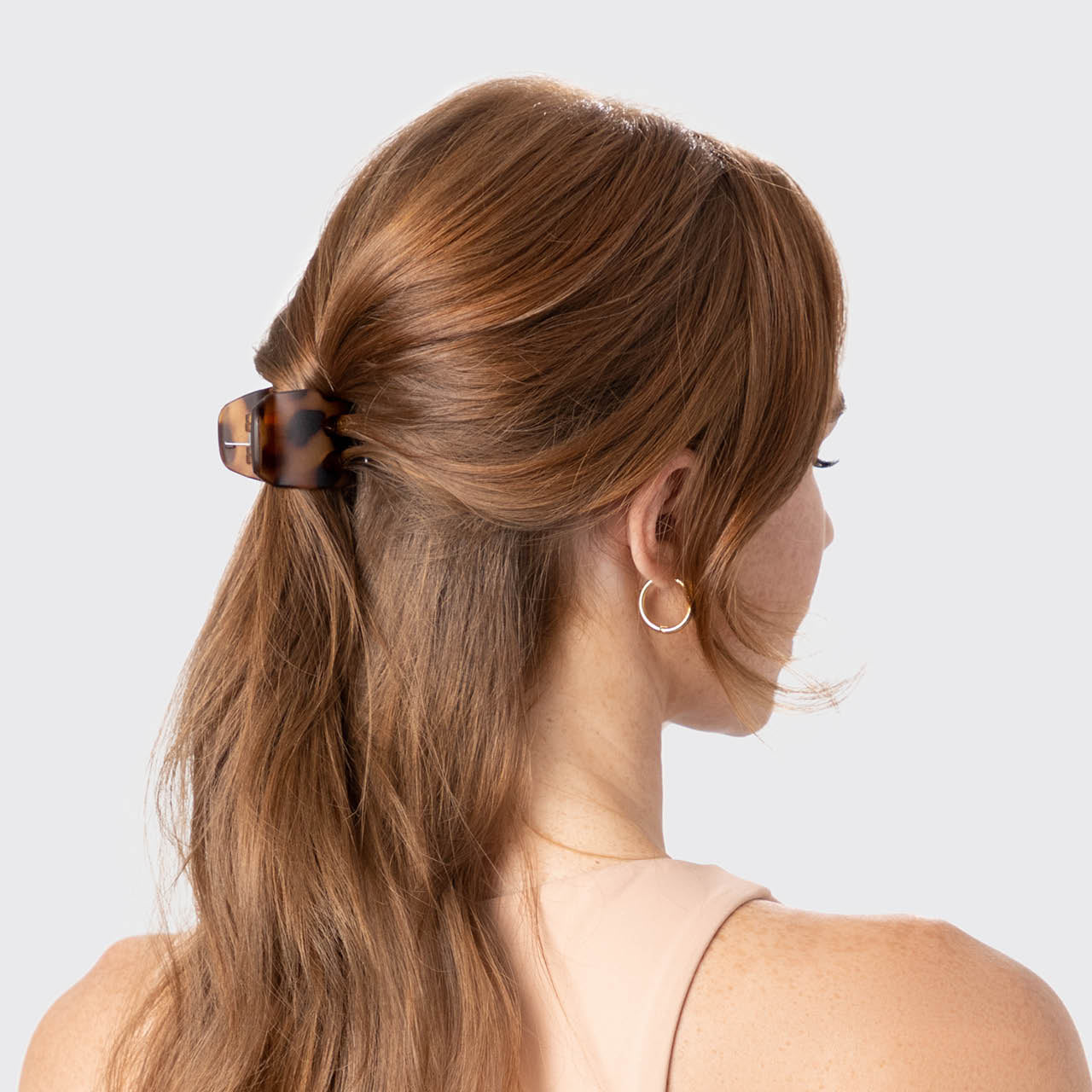 4888-EcoFriendly-MediumClawClips-2pc-Model-Hair-Black_Tort-1280x1280px.jpg