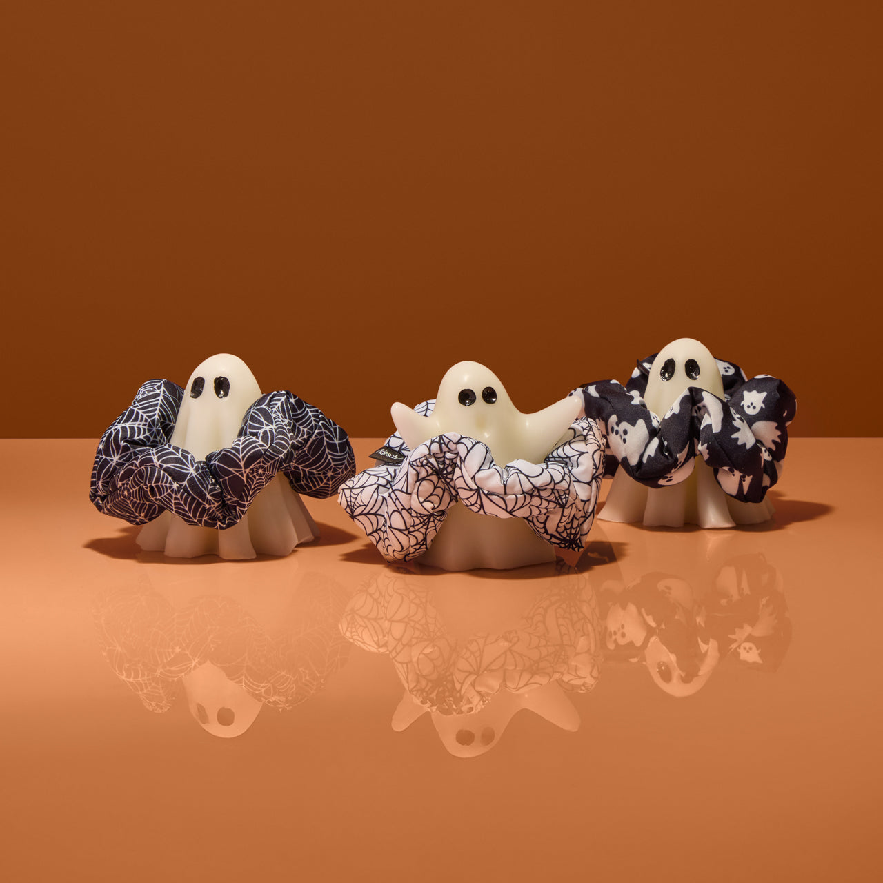 500737-CreativeProductShoot-Halloween-CloudScrunchies-3pc-Spiderweb-1-1280x1280px.jpg