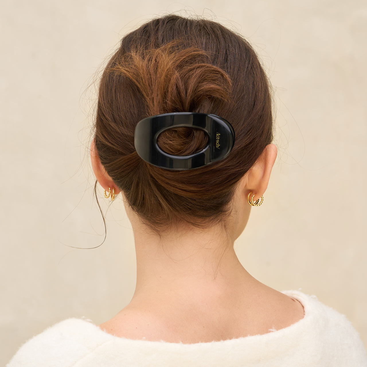 503578-RecycledPlasticMediumFlatCloudClip-Black-Hair-Model-1280x1280px.jpg