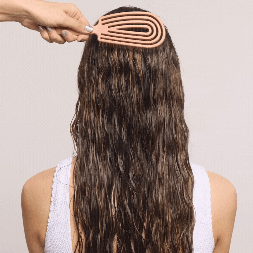 504223-DetanglingFlexiBrush-Pro-Terracotta-Model-1x1-1.gif