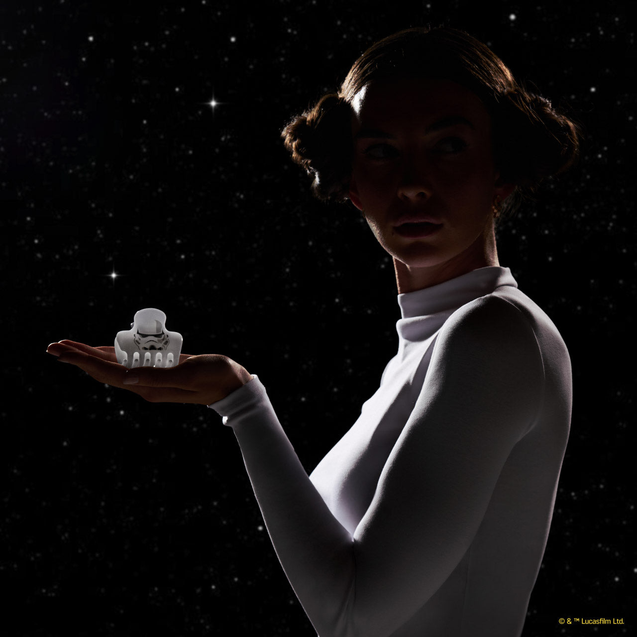 504476-StarWarsxKitsch-GlitterCloudClip-Stormtrooper-Model-3-1280x1280px.jpg