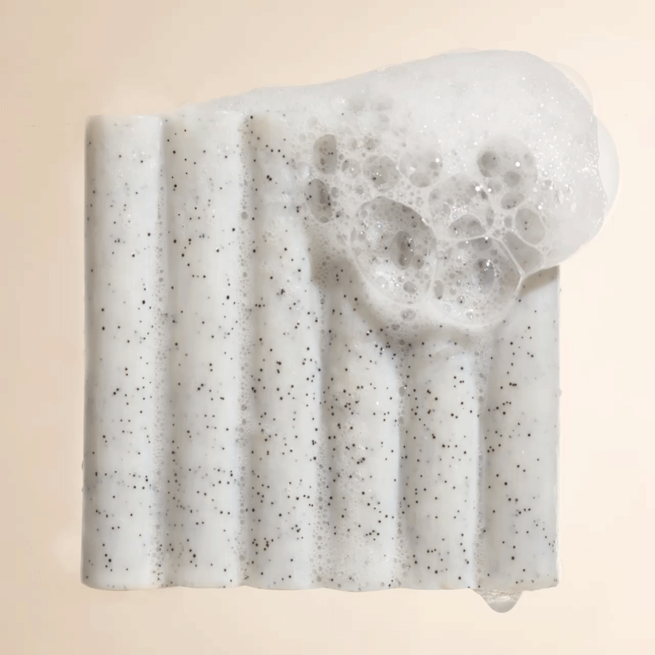 504667-JojobaBeadBodyWashBar-BottleFreeBeauty-Exfoliating-GIF-1280x1280px_1.gif