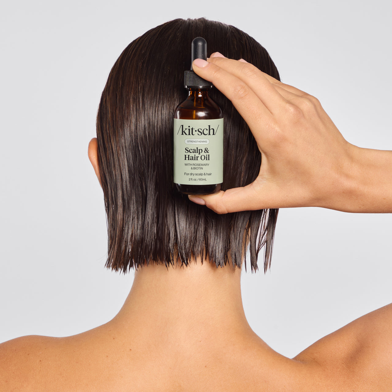 60633-StrengtheningScalp_HairOil-Rosemary_Biotin-Model-Consumables-1280x1280px.jpg