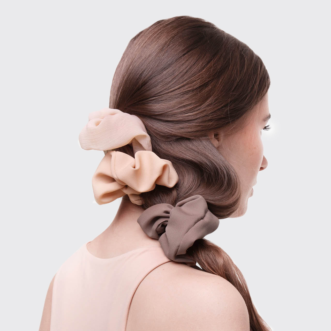 6097-Hair-lifestyle-scrunchies-crepe-terraCotta-1280x1280px.jpg