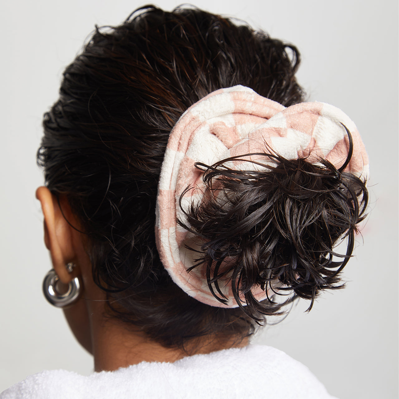 61449-MicrofiberTowelScrunchies-2pc-Model-Cleanse-TerracottaChecker-4-1280x1280px.jpg
