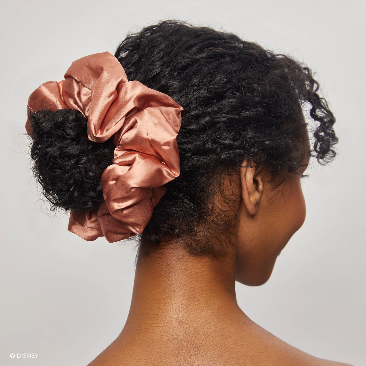 62958-DisneyPrincessxKitsch-SatinPillowScrunchies-DesertCrown-Model-4-1280x1280px.jpg