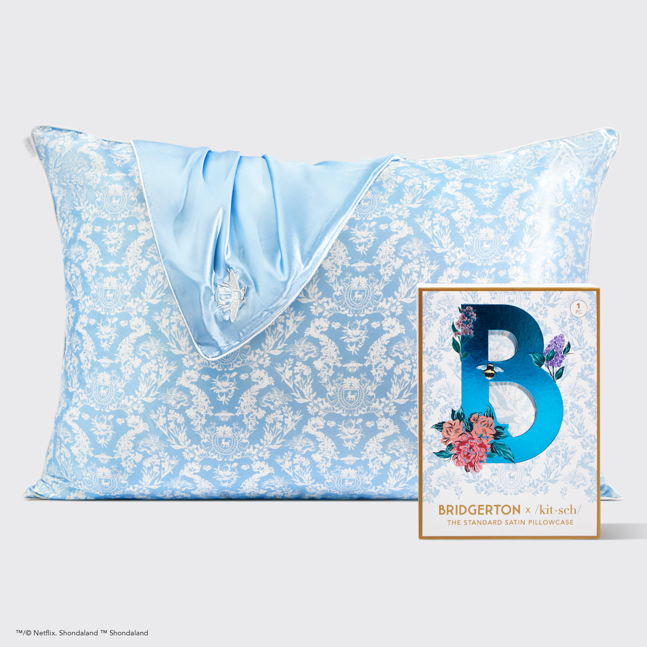 63603-BridgertonxKitsch-StandardSatinPillowcase-ToileDeBlue-hero-1280x1280px_bb57aca1-f4b4-483e-828a-318b3d14a50b.jpg