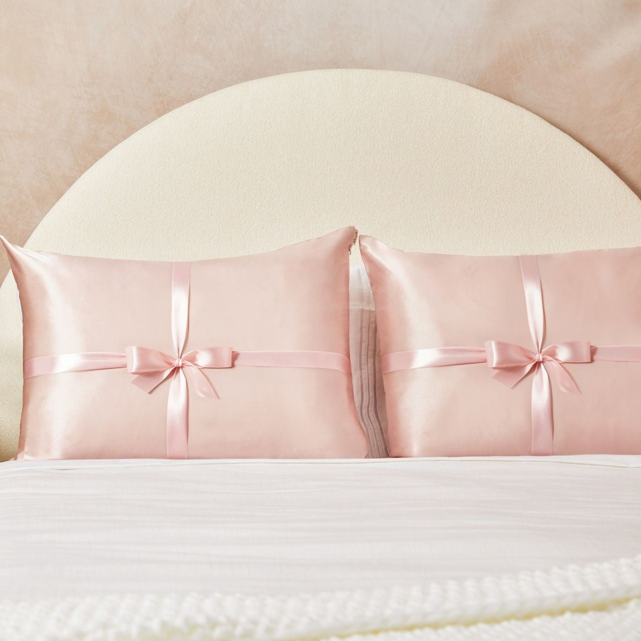 65898-CreativeProductShootProductShoot-Holiday-StandardPillowcase-2pc-Blush-1280x1280px.jpg