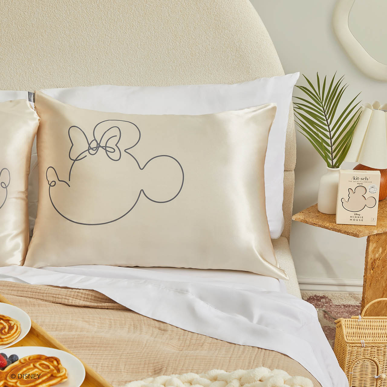 65980-66543-66017-66550-MickeyMinniexKitsch-CreativeProductShoot-Standard_KingSatinPillowcase-Mr_MrsMouse-Cream-2-1280x1280px_f973185c-d021-4c06-9ddf-cc82a83e2f81.jpg
