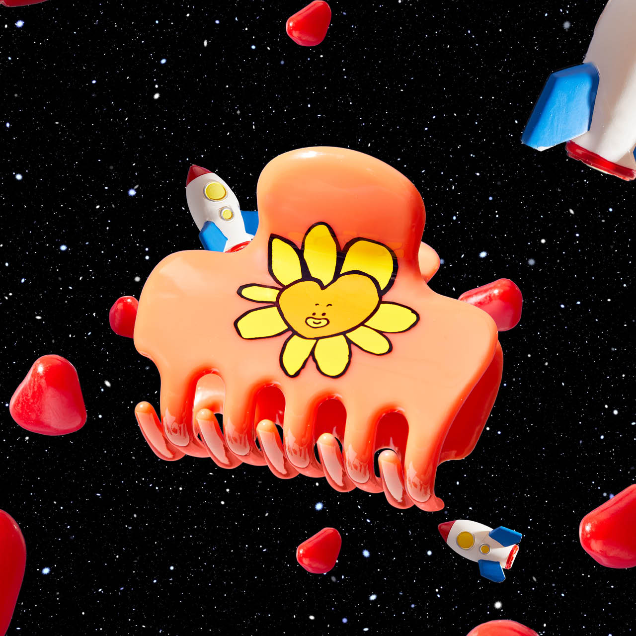 66376-BT21xKitsch-CreativeProductShoot-RecycledPlasticClawClip-1pc-Tata-1280x1280px_1.jpg