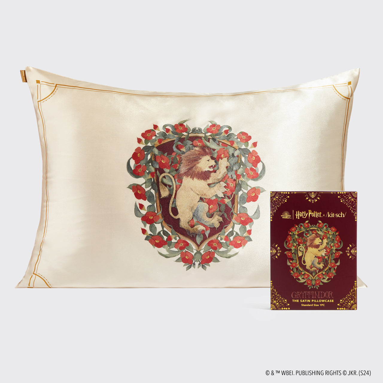 66611-HarryPotterxKitsch-StandardSatinPillowcase-Gryffindor-hero-1280x1280px_180b0207-d8c2-4d5a-831a-5a3a4613d7ea.jpg
