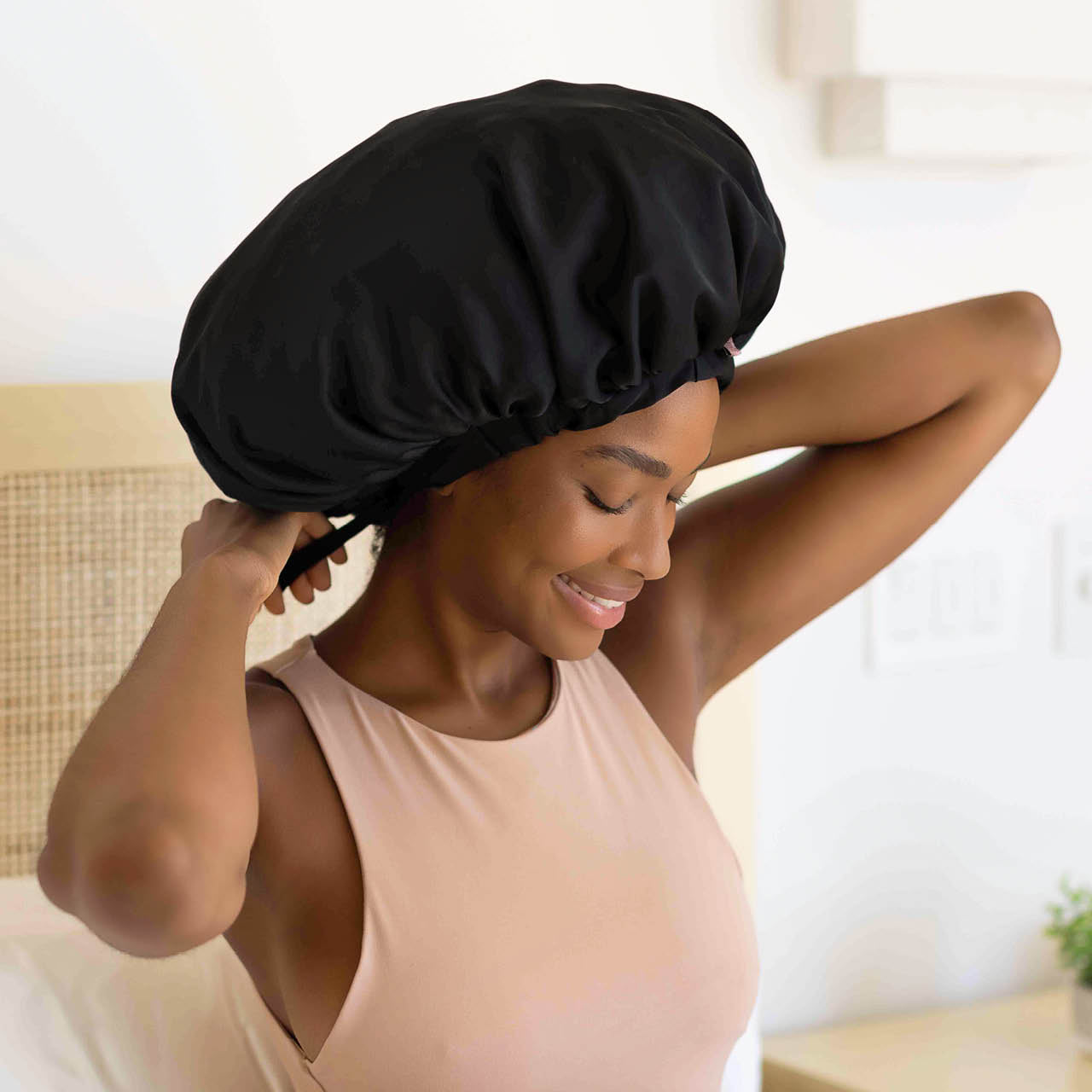6684-SatinXLAdjustableBonnet-Model-Sleep-Black-5-1280x1280px.jpg