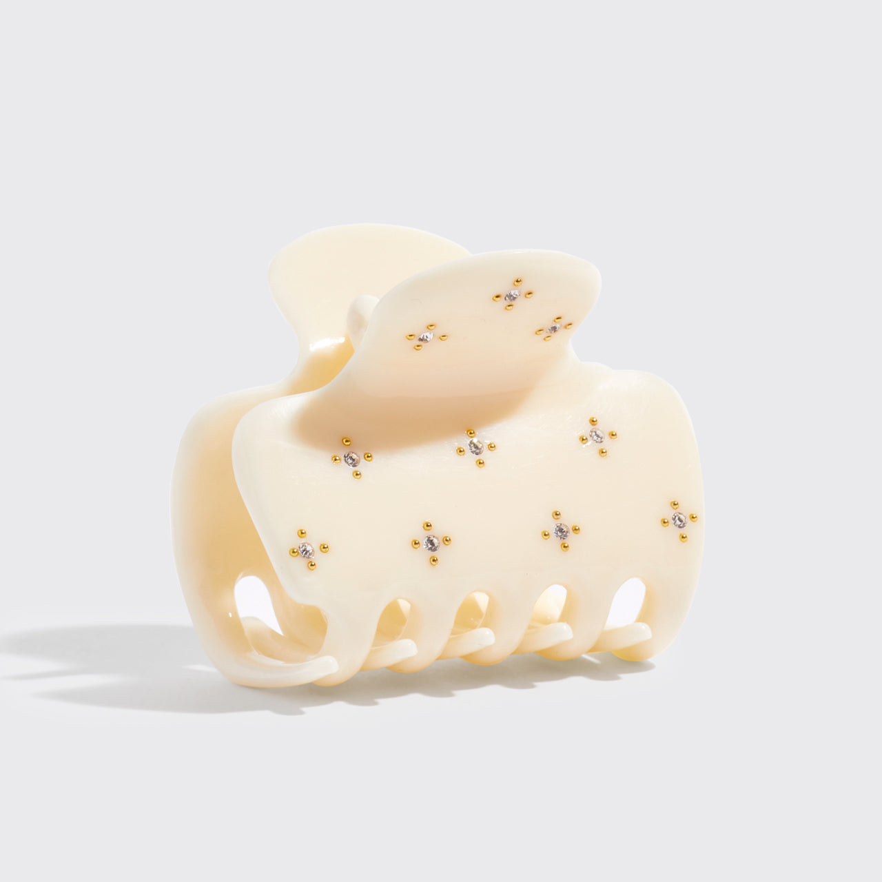 67205-RecycledPlasticRhinestoneMediumPuffyClawClip-1pc-Hair-Ivory-2-1280x1280px.jpg