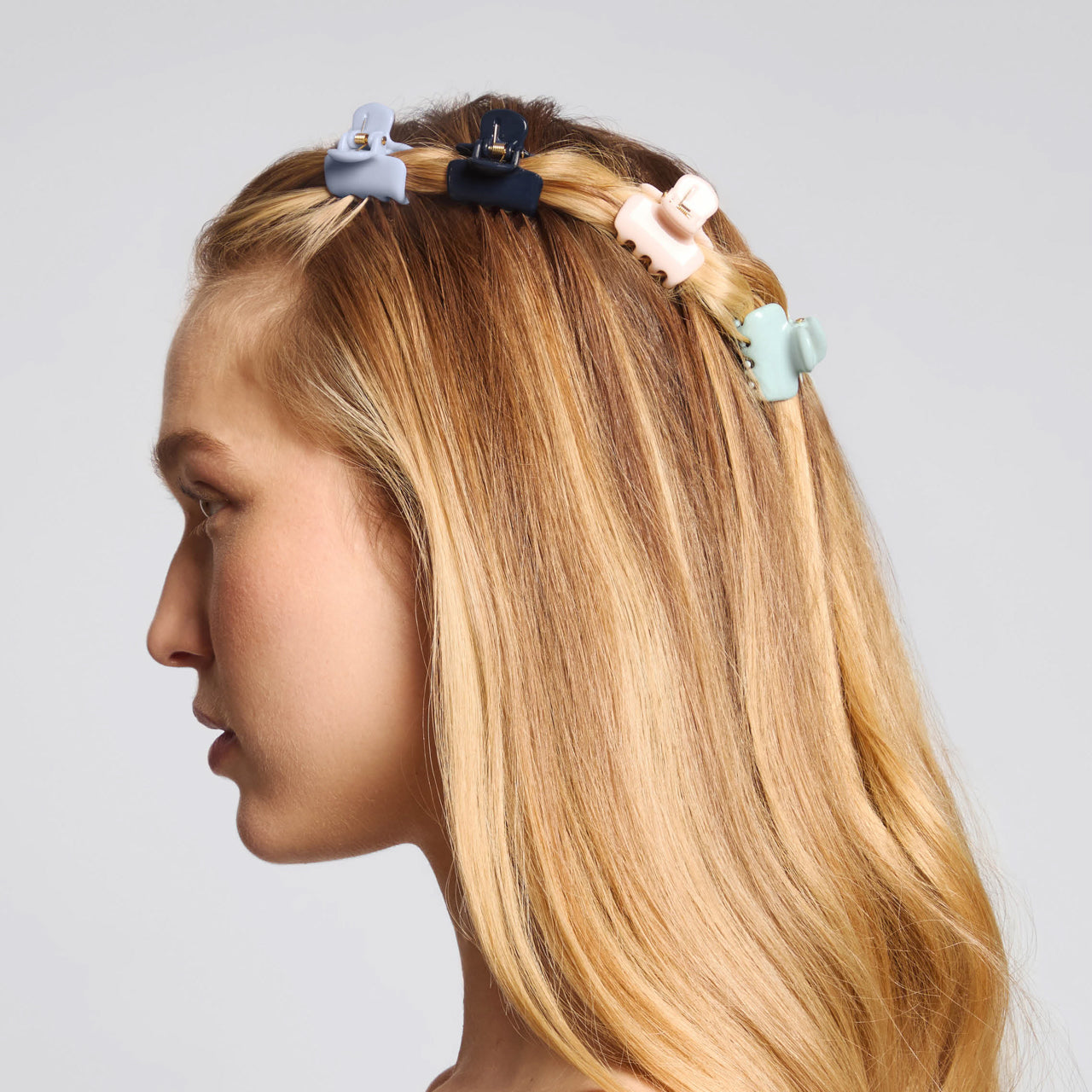 69209-MiniCloudClawClips-8pc-Hair-GardenBouquet-Model-1280x1280px.jpg