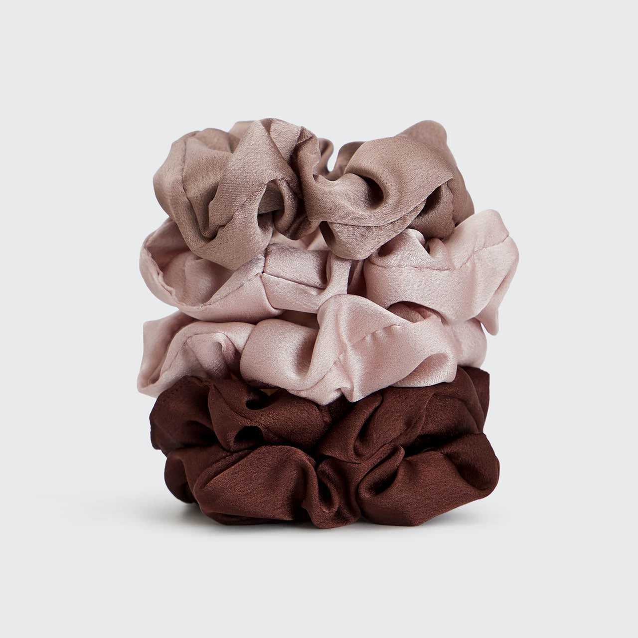 9265-Sleep-satin-scrunchie-cameo-1280x1280px_084f0c4e-edba-4dab-800e-640a40eb7689.jpg
